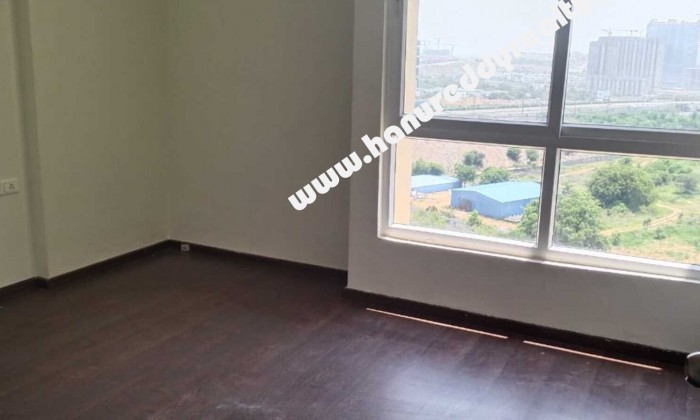 2 BHK Flat for Sale in Financial Dist