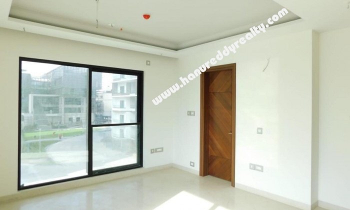 5 BHK Flat for Sale in Hitechcity