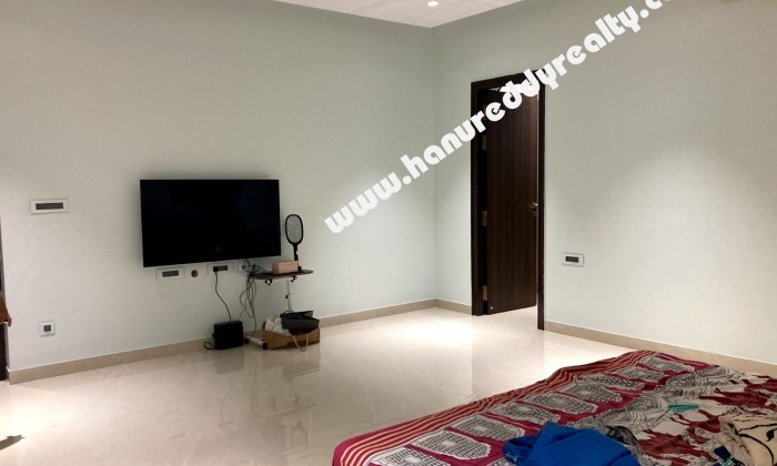 8 BHK Duplex House for Sale in Egattur