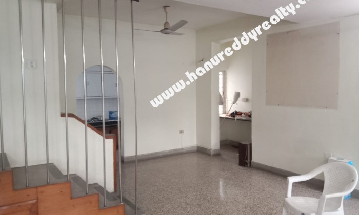 2 BHK Duplex Flat for Sale in Victoria Road