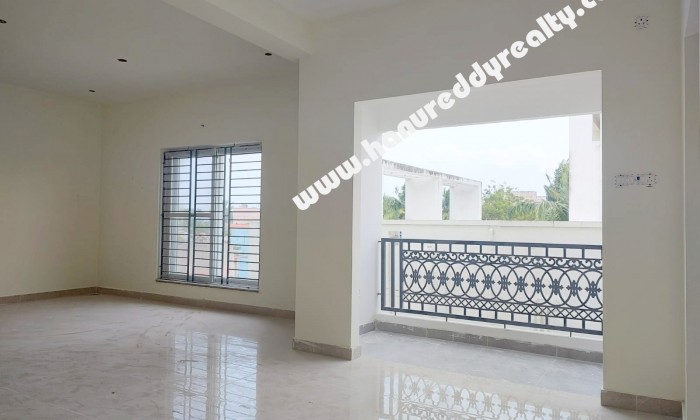 4 BHK Villa for Sale in Uthandi