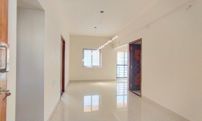 2 BHK Flat for Sale in West Mambalam