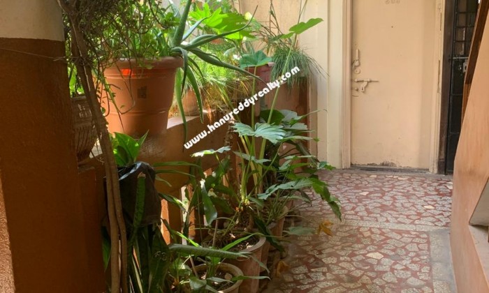 2 BHK Flat for Sale in Fatima Nagar
