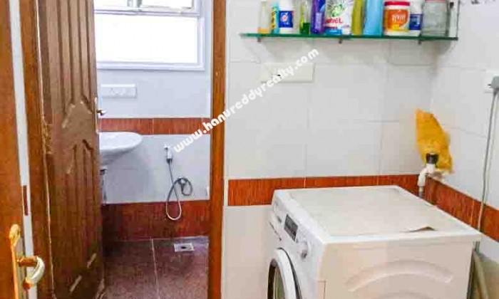 3 BHK Flat for Rent in Saibaba Colony