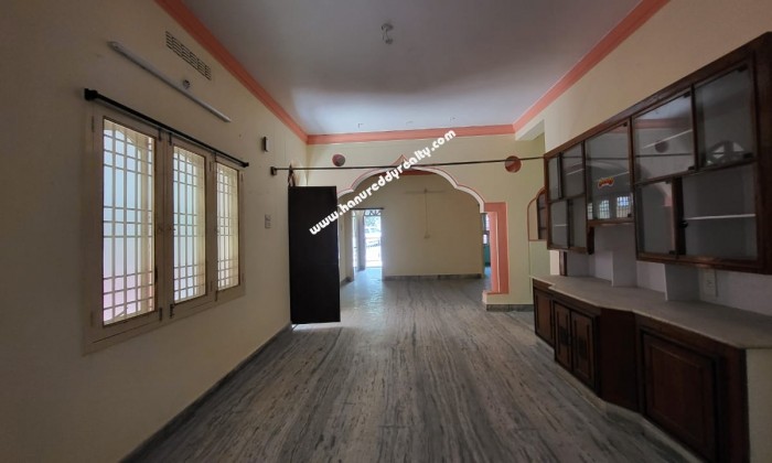 3 BHK Flat for Rent in Siripuram