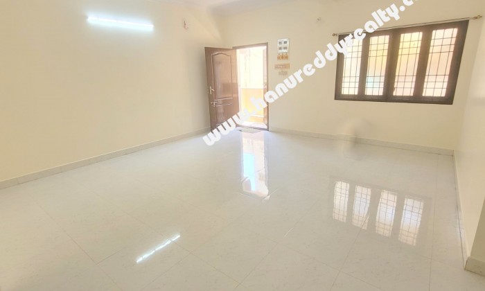 2 BHK Flat for Sale in Kottivakkam
