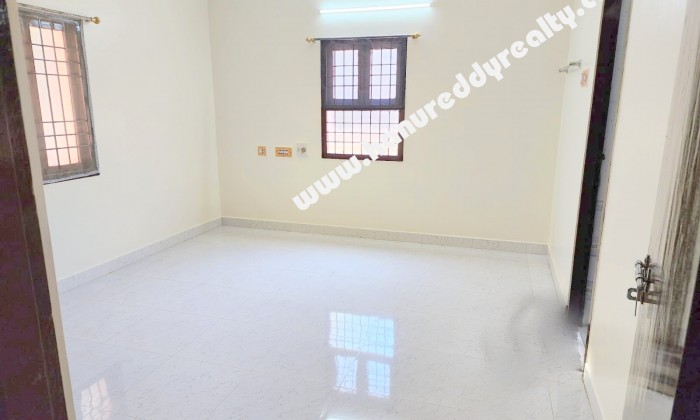 2 BHK Flat for Sale in Kottivakkam