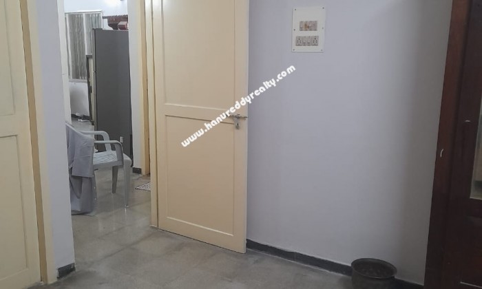 2 BHK Flat for Sale in Anna Nagar