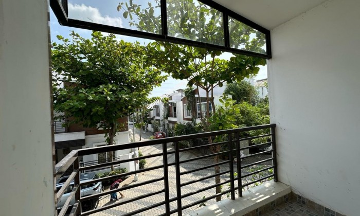 3 BHK Villa for Sale in Thalambur
