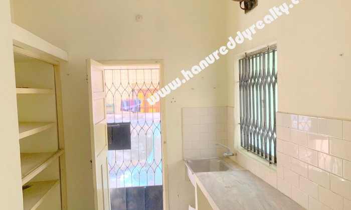 2 BHK Flat for Sale in Thiruvanmiyur