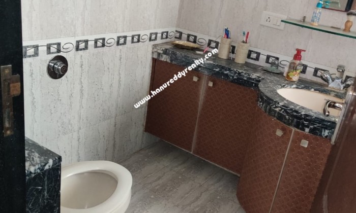 4 BHK Flat for Sale in Mohamad Wadi