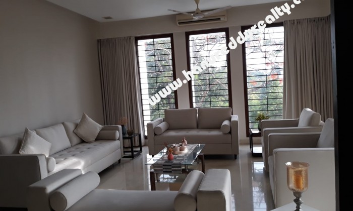 6 BHK Independent House for Sale in Akkarai