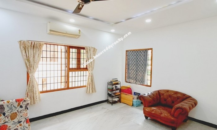 5 BHK Flat for Sale in Besant Nagar