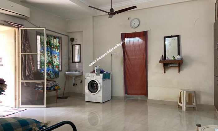 2 BHK Flat for Sale in Selaiyur