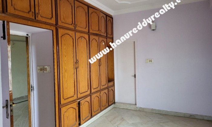 2 BHK Flat for Sale in Kirlampudi