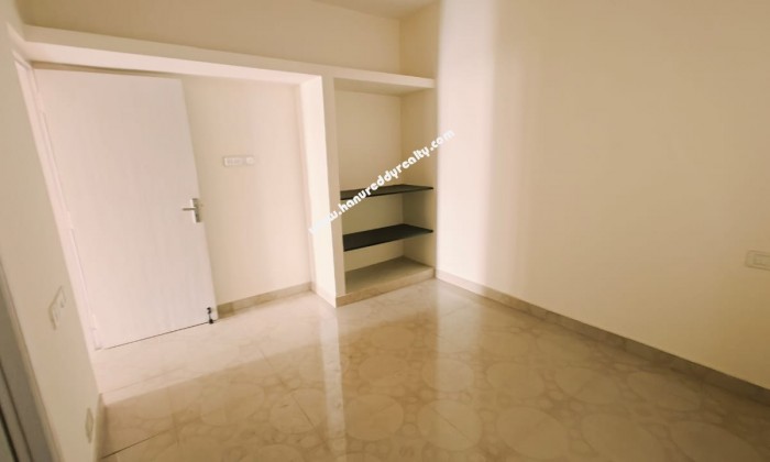 2 BHK Flat for Sale in Urapakkam