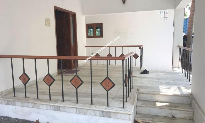 4 BHK Independent House for Rent in Neelankarai