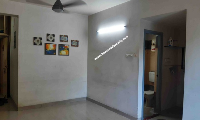 2 BHK Flat for Sale in Race Course