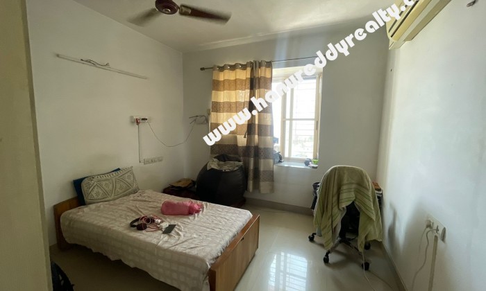 3 BHK Flat for Sale in Korattur