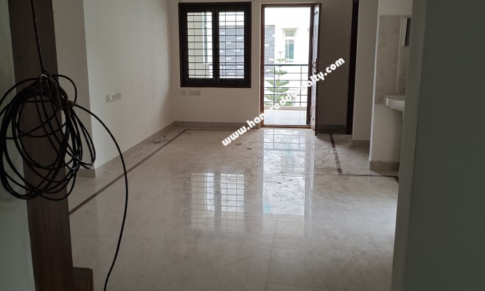 3 BHK Flat for Rent in Jntu Kukat pally