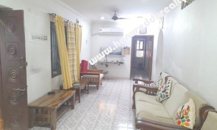 4 BHK Flat for Sale in Mandaveli