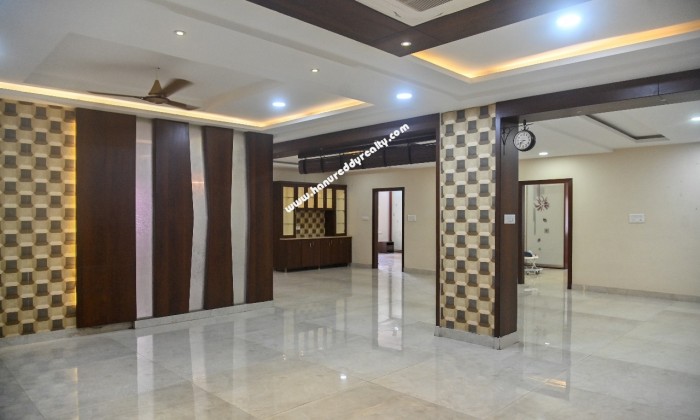 5 BHK Flat for Sale in Yendada