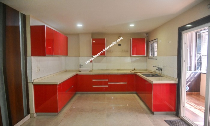 5 BHK Flat for Sale in Yendada