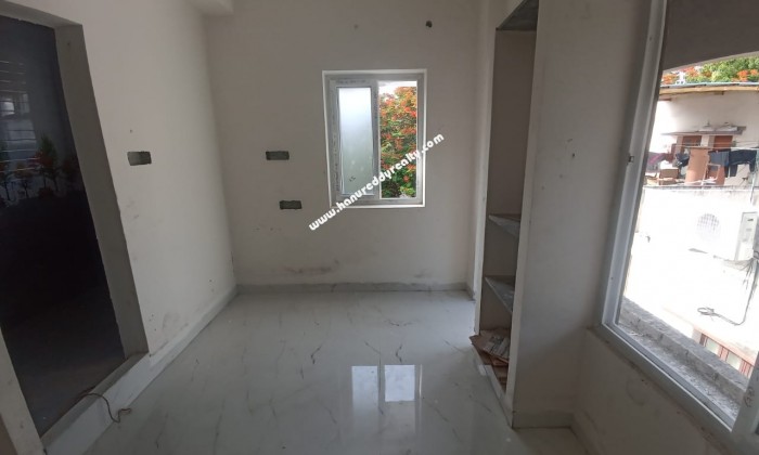 2 BHK Flat for Sale in Alwarthirunagar