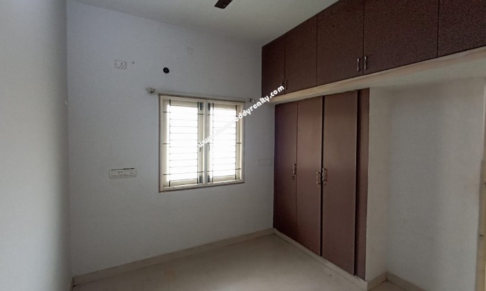 2 BHK Flat for Sale in Thoraipakkam