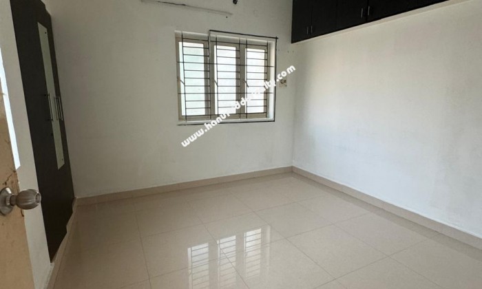 2 BHK Flat for Sale in Korattur