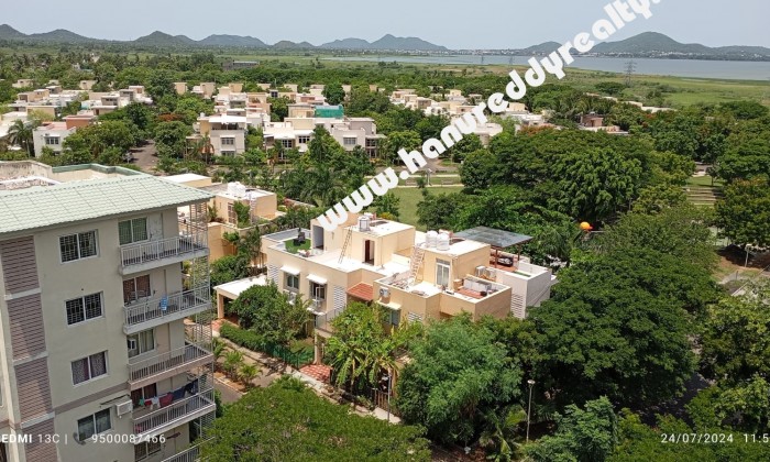 4 BHK Penthouse for Rent in Mahindra World City