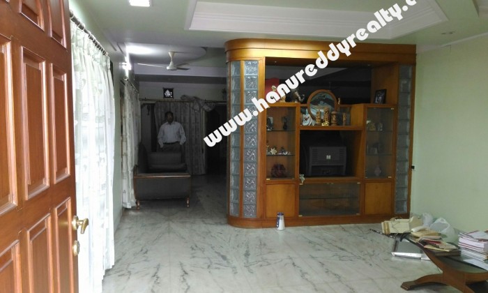 6 BHK Duplex House for Sale in B S Layout