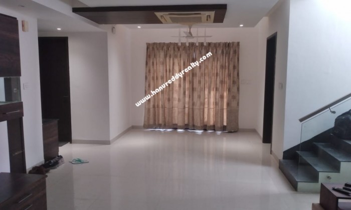 4 BHK Row House for Rent in Akkarai