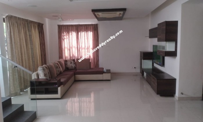 4 BHK Row House for Rent in Akkarai