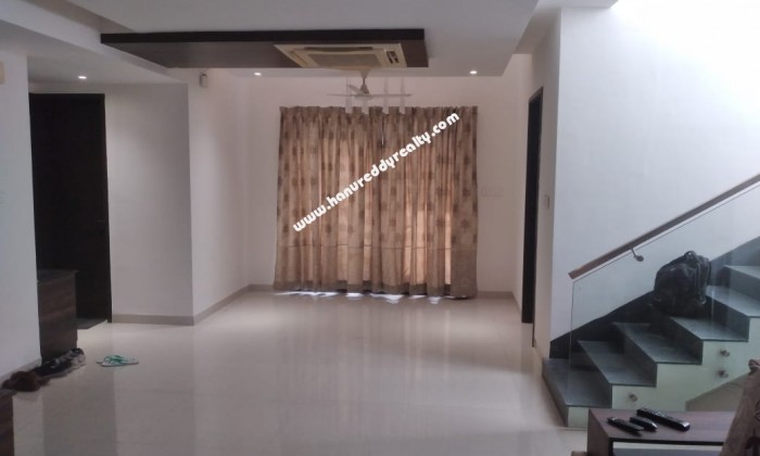 4 BHK Row House for Rent in Akkarai