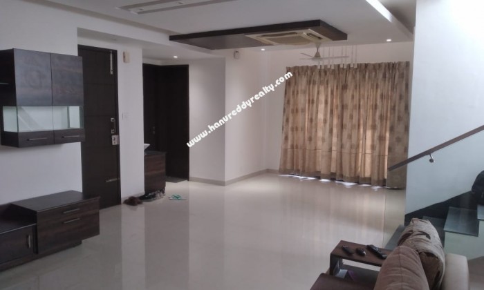 4 BHK Row House for Rent in Akkarai