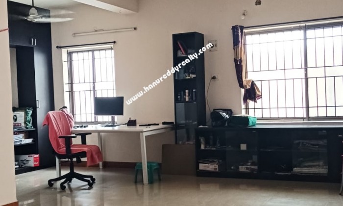 2 BHK Flat for Sale in Palavakkam