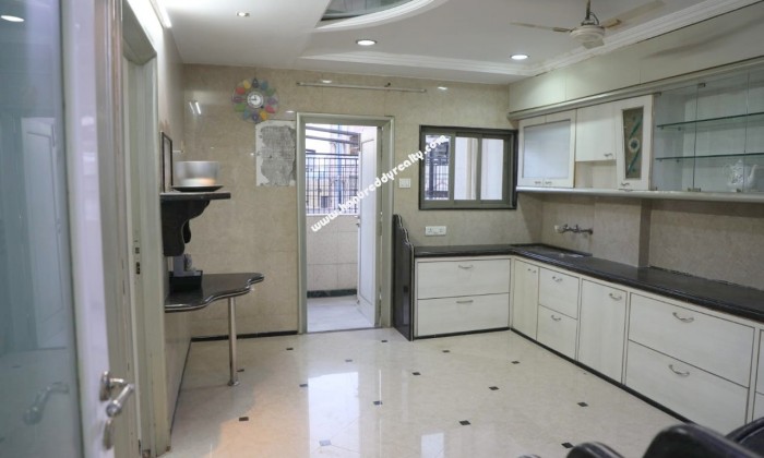 4 BHK Flat for Sale in Sowcarpet