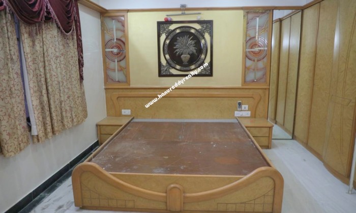 4 BHK Flat for Sale in Sowcarpet