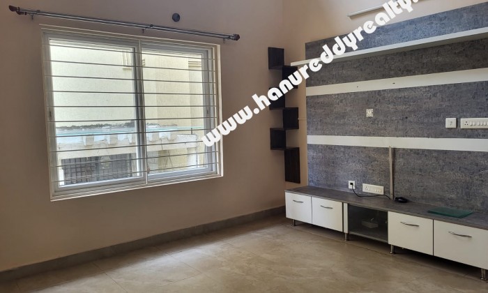 4 BHK Villa for Rent in Yendada