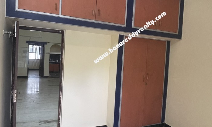 2 BHK Flat for Sale in Shenoy Nagar