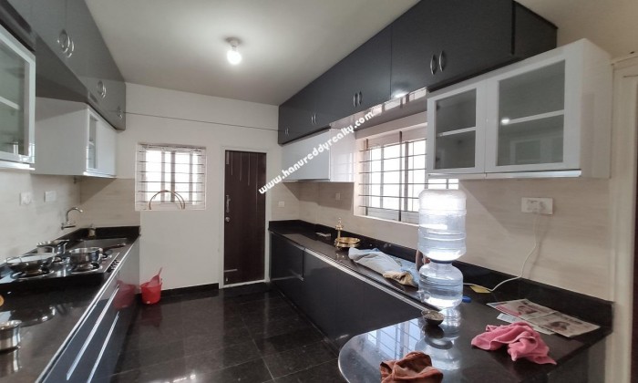 3 BHK Flat for Sale in Hootagalli