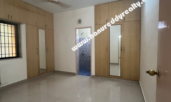 3 BHK Flat for Sale in Raja Annamalaipuram