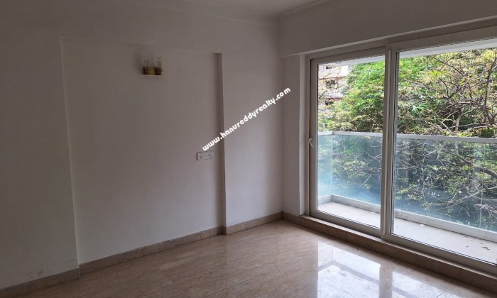 4 BHK Flat for Sale in Mumbai