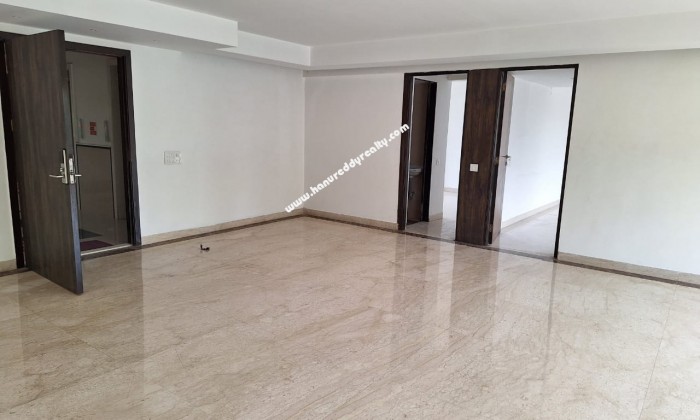 4 BHK Flat for Sale in Mumbai