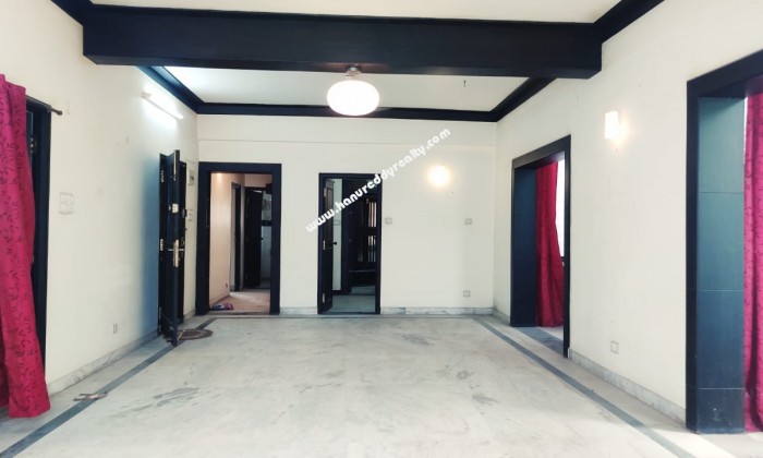 2 BHK Flat for Rent in Old Airport Road