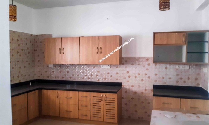 3 BHK Flat for Rent in R S Puram