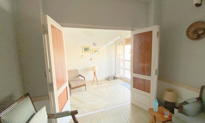 3 BHK Flat for Sale in Thiruvanmiyur