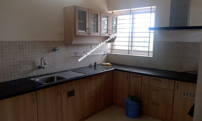2 BHK Flat for Sale in Tatabad