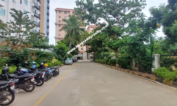 3 BHK Flat for Sale in Kazhipattur